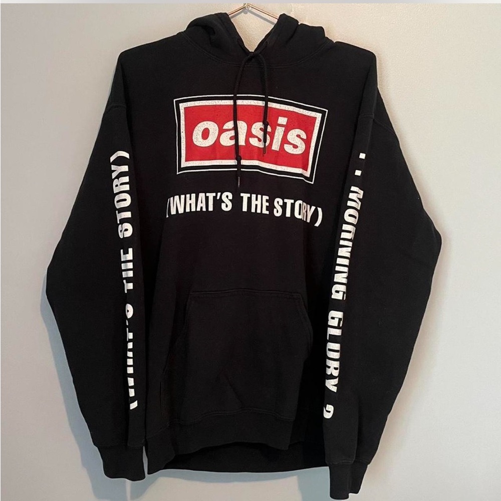 Oasis Band Shirt/Hoodie Size: Men’s Medium.